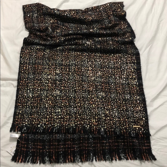 BNWT Michael KORS gold flecked scarf. - Picture 4 of 4